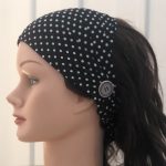Large headband with buttons to fix a mask