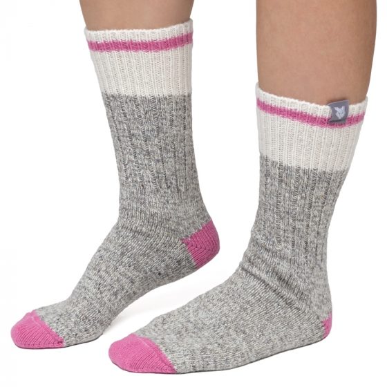 Gray woolen socks with pink stripe