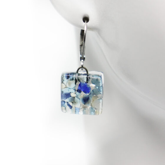 Hook ''motifs'' blue earrings