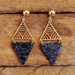 Boucles d'oreilles double triangle noir