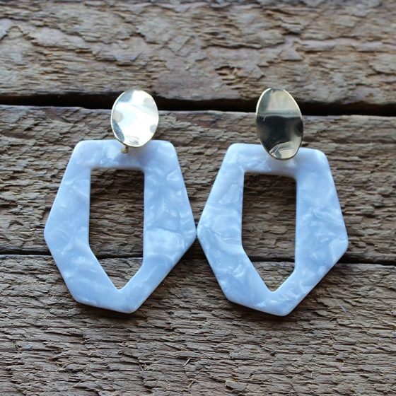 Boucles d'oreilles géo blanc