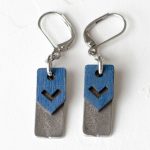 Mini-chevron blue earrings