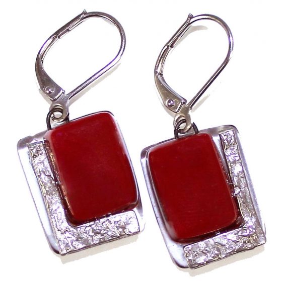 Z hook opaque red earrings