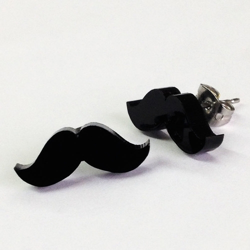 Boucles d'oreilles moustache