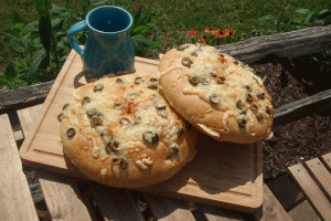 La fougasse aux olives de la boulangerie, un vrai délice!