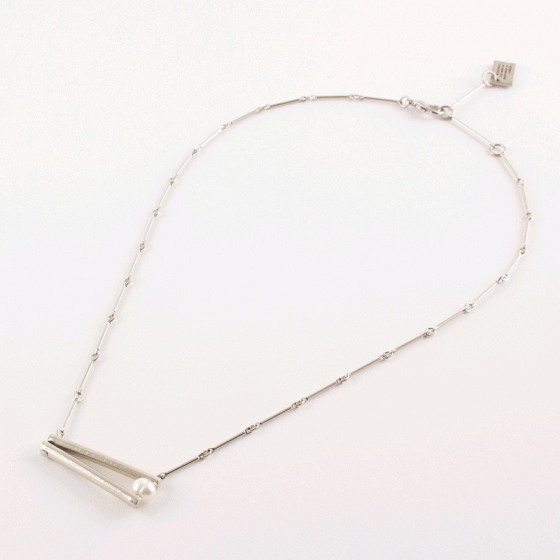 Bao pearl & pewter necklace