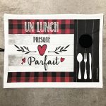 Napperon porte-ustensiles Un lunch presque parfait carreaux