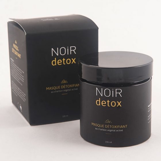 Activated Charcoal Detoxifying Face Mask