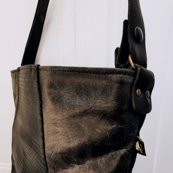 Sac en cuir Yupik noir motif tressé