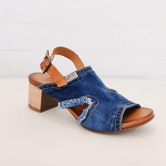 Sandale cuir et jeans