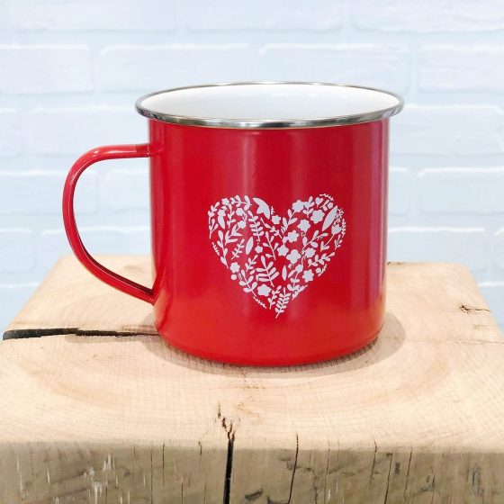 Tasse en émail Coeur