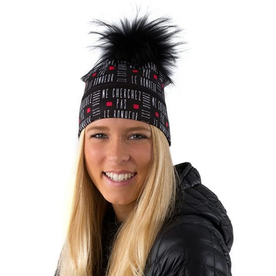 Tuque Ne cherchez pas le bonheur à pompon en fourrure recyclée