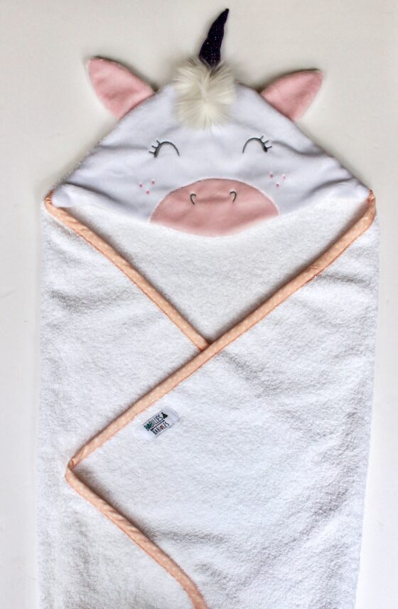 Serviette de bain 1 à 9 ans Licorne