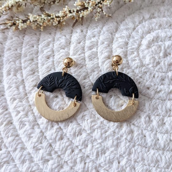 Boucles d'oreilles demi-cercles noir