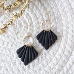 Boucles d'oreilles coquillage noir