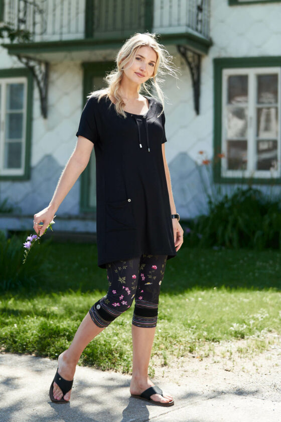 Black ''quiscale'' tunic