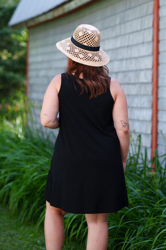 Black ''flamant'' dress