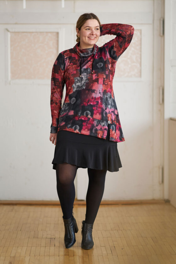 Black and red ''améthyste'' tunic