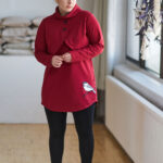 Red ''rubis'' tunic