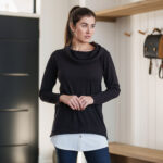 Black ''Duchesnay'' tunic