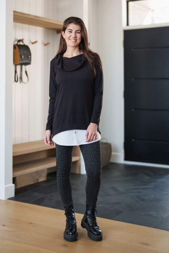 Black ''Duchesnay'' tunic