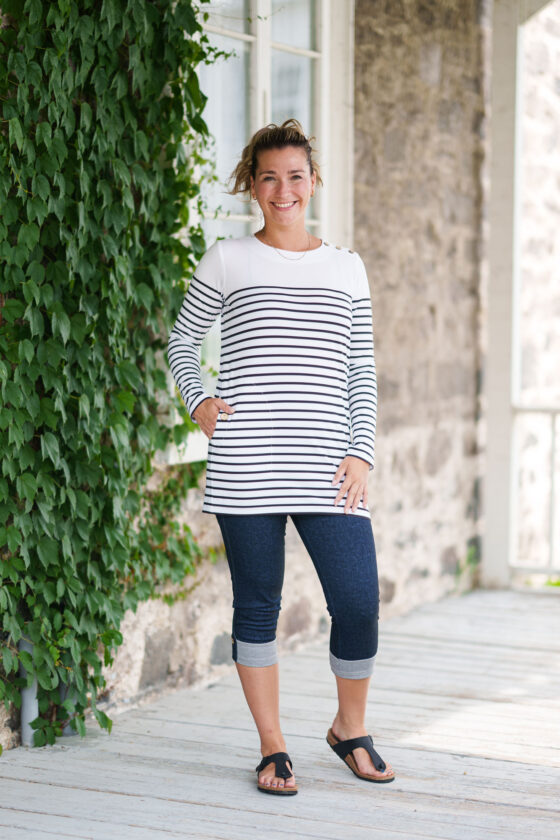 Black and white ''Reno'' sweater-tunic