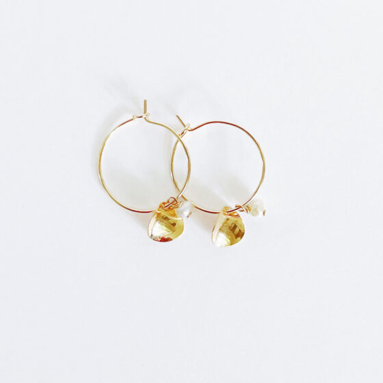 Boucles d'oreilles pétale et perle Or