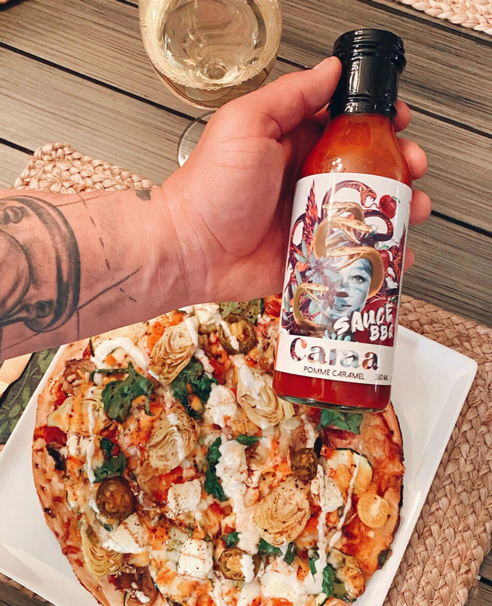 Recevez une sauce BBQ pomme caramel GRATUITE avec l'achat de 3 produits Caramels FAA sur notre boutique en ligne ou à St-Sévère.
