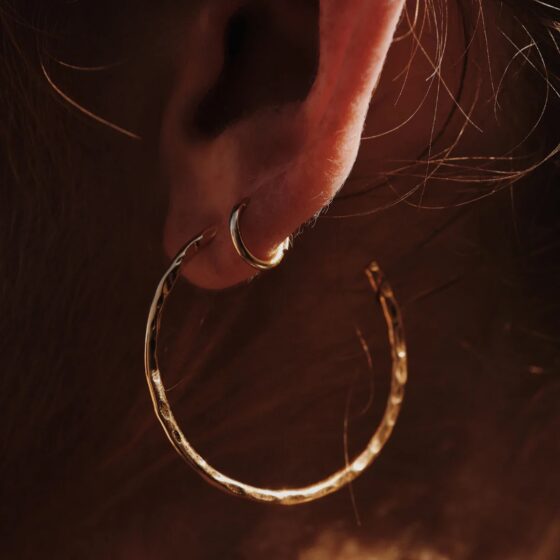 Boucles d'oreilles anneaux martelés Or