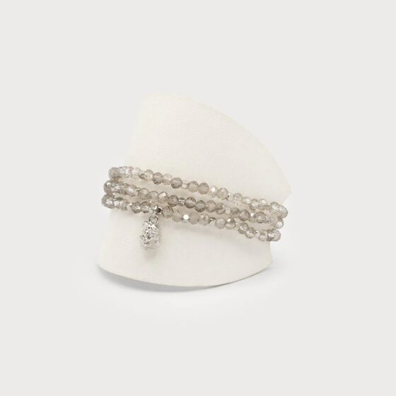 Bracelet de billes 3 rangs avec pièce martelée Gris