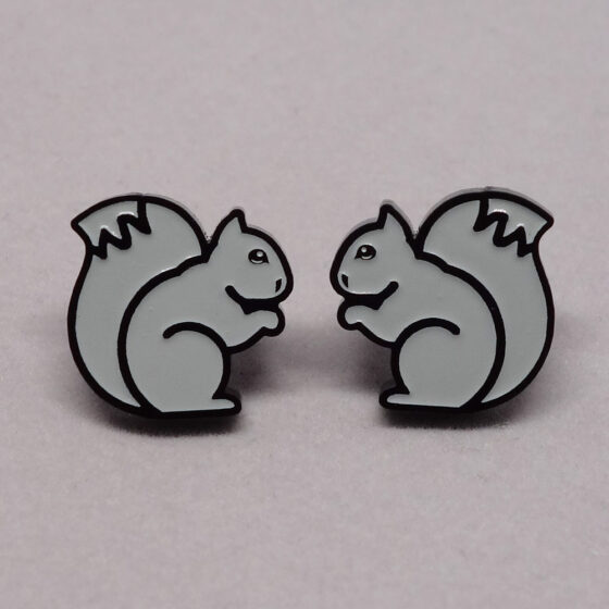 Boucle d'oreilles écureuil gris