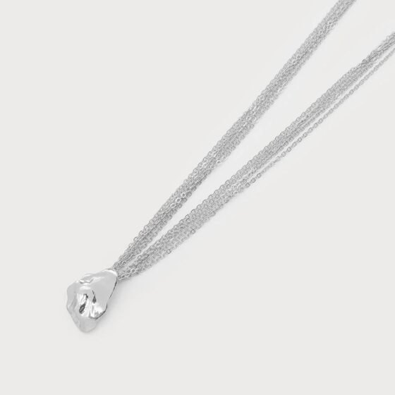 Pièce martelée sur plusieurs chaînes Argent