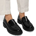 FINIE Chaussure Oxford végétalienne Noir