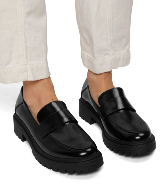 FINIE Chaussure Oxford végétalienne Noir