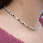 Collier de perles colorées Violet