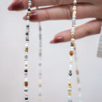 Collier de perles colorées Violet